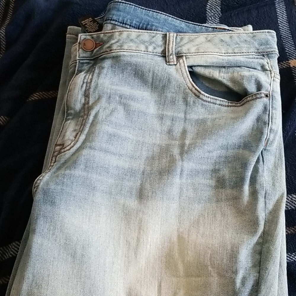 Jeans - Picture 3 of 3